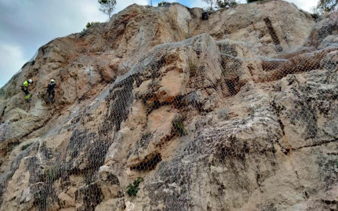 Finalitzen les obres d’estabilització dels talussos de l’Assut per a millorar la seguretat del camí i protegir la funcionalitat del Canal