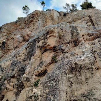 Finalitzen les obres d’estabilització dels talussos de l’Assut per a millorar la seguretat del camí i protegir la funcionalitat del Canal