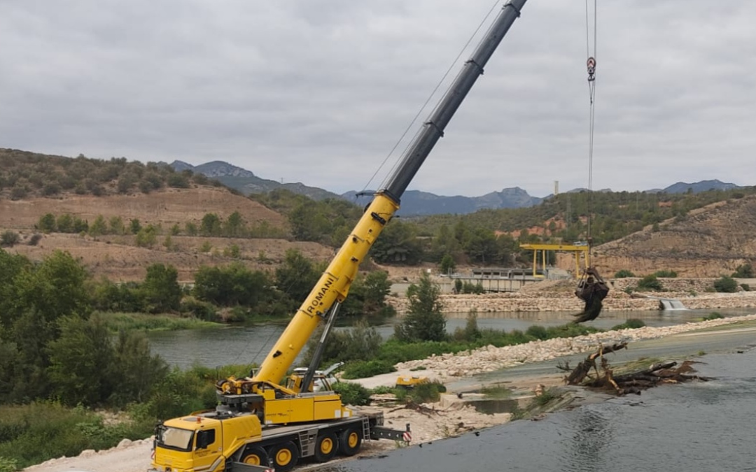En marxa el dragatge de la bocana del Canal per a la retirada dels sediments acumulats que taponen part de la captació d’aigües